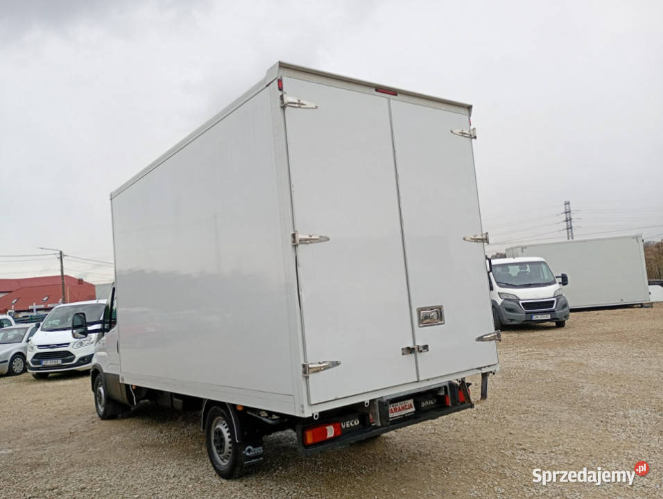 Iveco Daily 35S14 klima 3 osobowy pojedyńcze Rok produkcji 2022 Iveco Samochody dostawcze Chełm Śląski