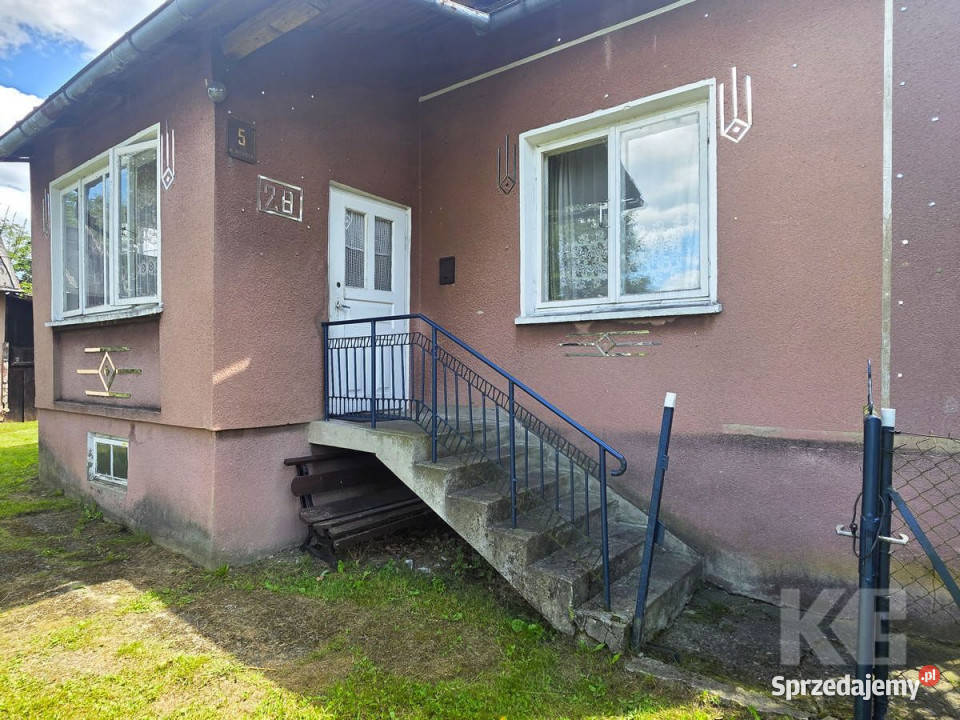 sprzedaży domu wolnostojącego 62m2 Zagórz 2600m2