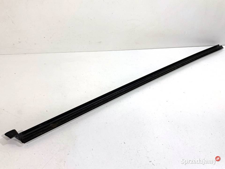 LISTWA ZGARNIAJĄCA TYŁ LEWY VW ARTEON podkarpackie sprzedam