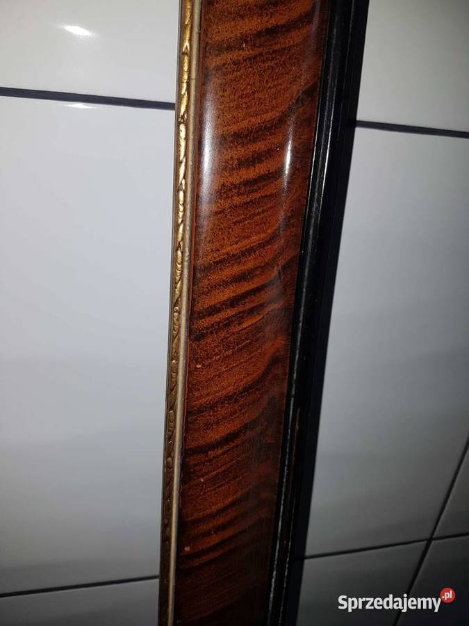 Rama z obrazu zabytkowa