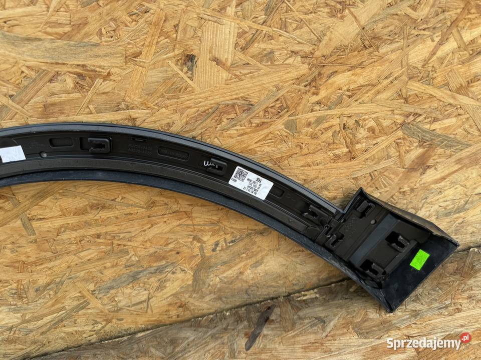 Listwa błotnika przód prawa rh Audi Q4 etron 89A wielkopolskie