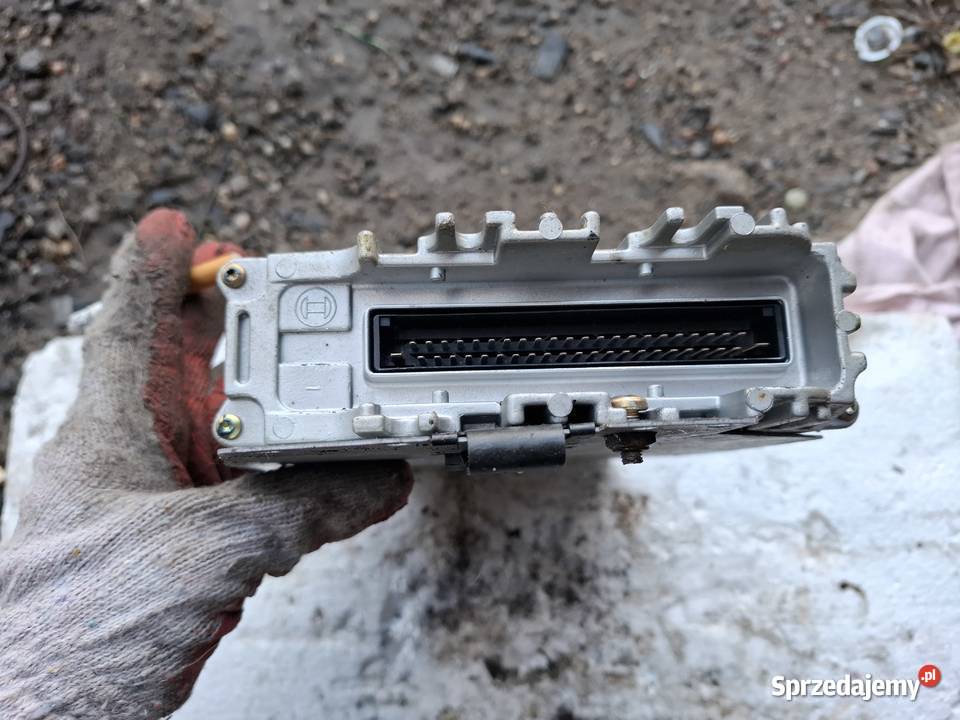 Komputer Sterownik Silnika Audi 80 B4 20Benzyna osobowe