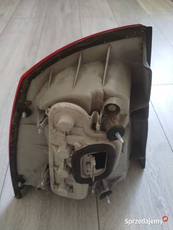 Lampa tył prawy Astra G sedan coupe cabrio Stąporków