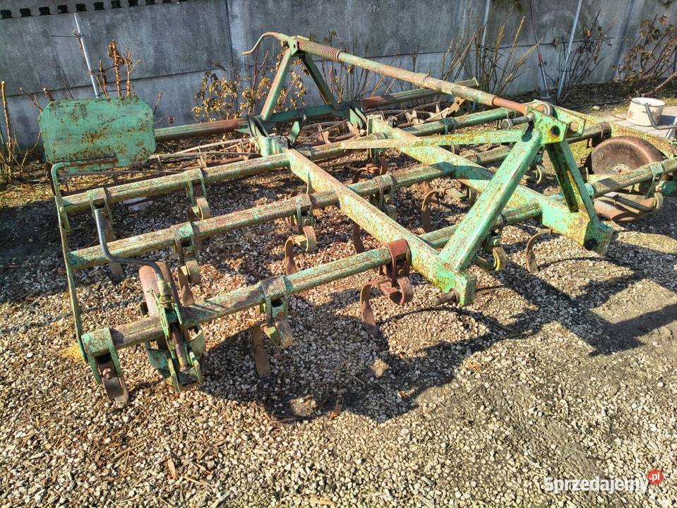 Kultywator z wałkiem mazowieckie Potworów