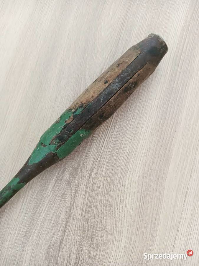 Stary śrubokręt z wozu bojowego PRL Kraków