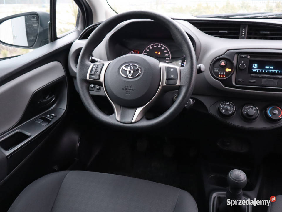 Toyota Yaris 10 VVTi 998cm3