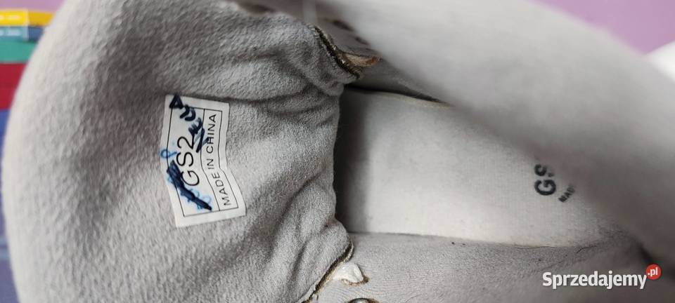 Łyżwy CCM dziecięce figurowe w super stanie 34 Jasień