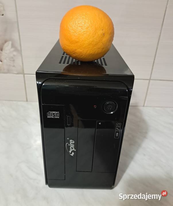 Komputer czterordzeniowy 4GB grafika GeForce Kraków