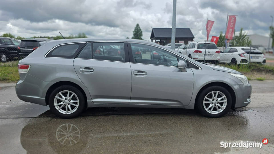 Toyota Avensis Climatronic navi camera cofania Samochody osobowe Lębork