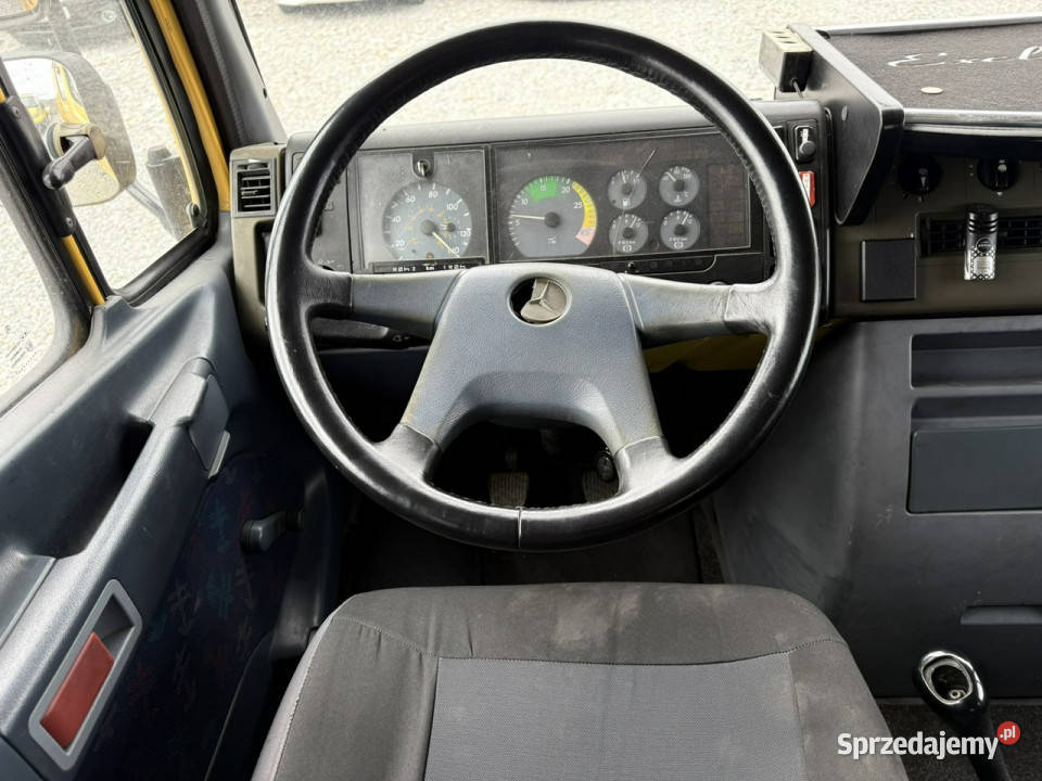 Mercedes 814 42 139 1998r pomoc drogowa wspomaganie kierownicy