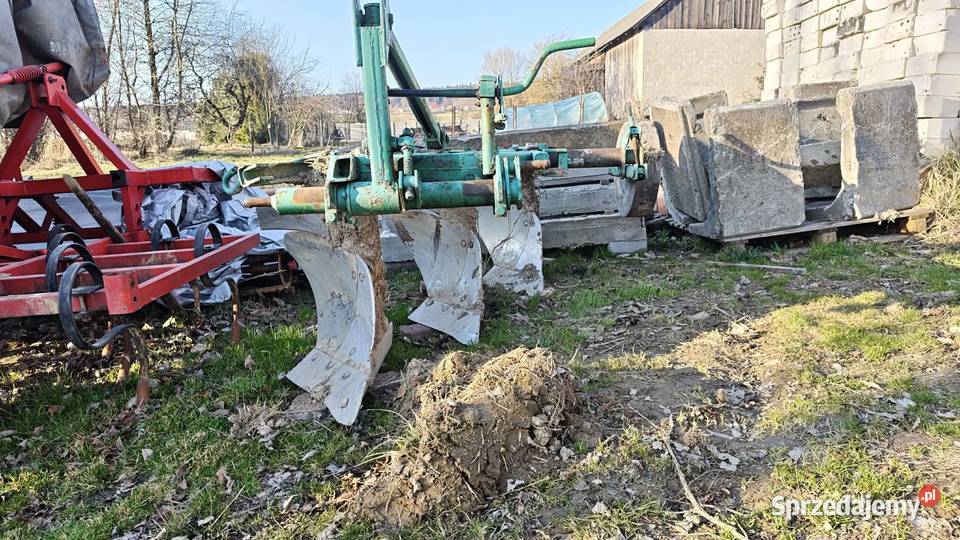 Pług 3 skibowy nieuszkodzony Bieliny
