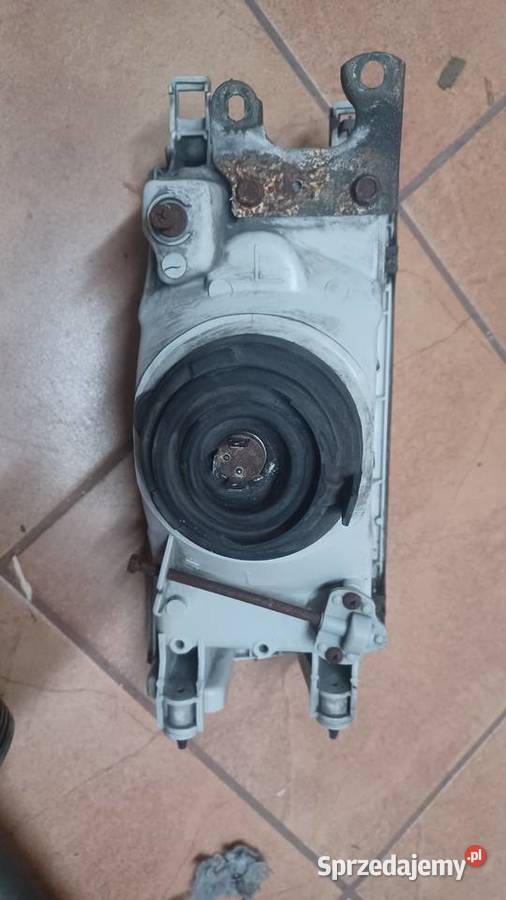 TOYOTA COROLLA E80 LAMPA PRZEDNIA prawa lewa wielkopolskie Rakoniewice