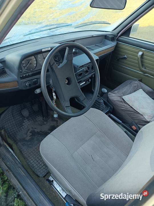 BMW 518 uszkodzony Gniezno sprzedam