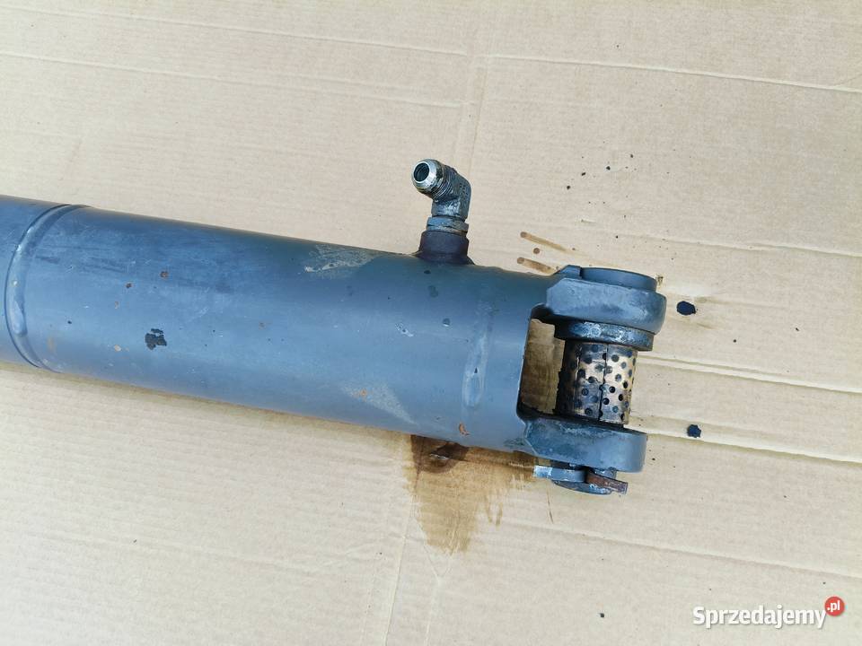 Claas Axion 840 CMatic 2013r 240 A09 Siłownik Stalewo