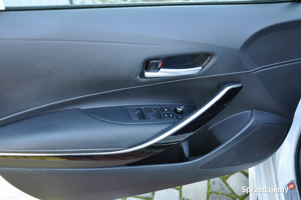 Toyota Corolla 18 Hybrid GR Sport Dynamic Kamera automatyczna podkarpackie Stalowa Wola sprzedam