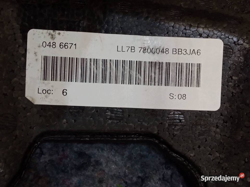 WYKŁADZINA WNĘTRZA PRZÓD LL7B7800048BBJA6 Rok produkcji 2021 Tapicerki samochodowe sprzedam