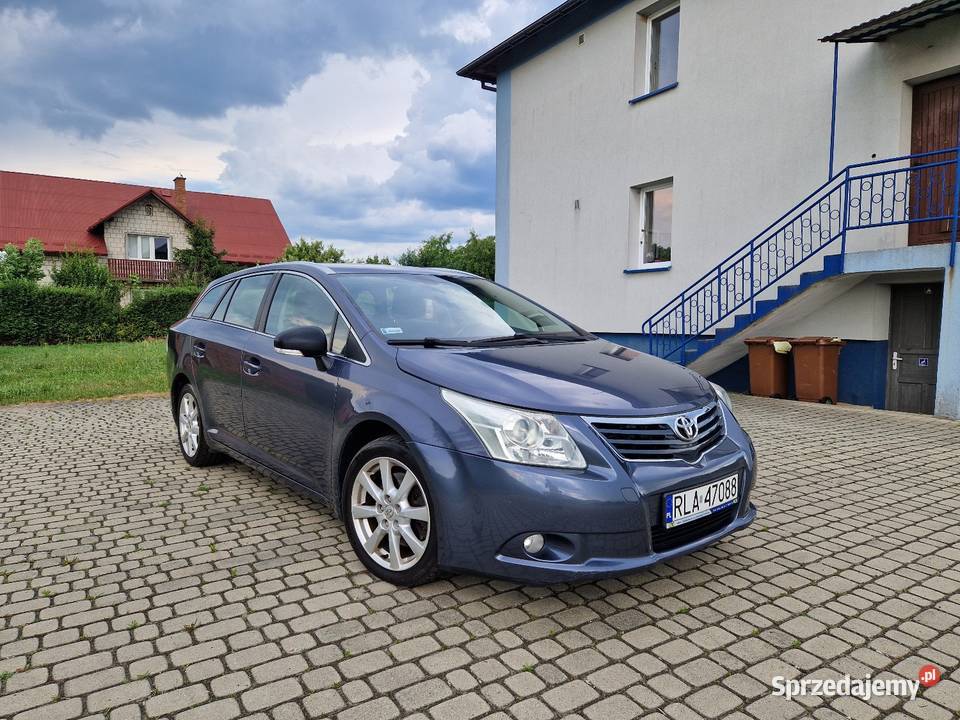 Toyota Avensis T27 22 Diesel D4D 150 Kombi Hak nieuszkodzony Głogów Małopolski sprzedam