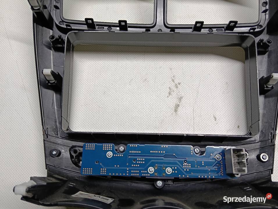 Ramka do radia Mitsubishi Jednorożec