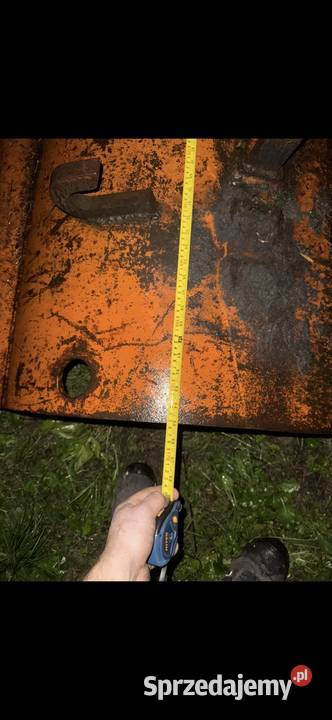 Pług do śniegu i widły euroramka do tura Zetor