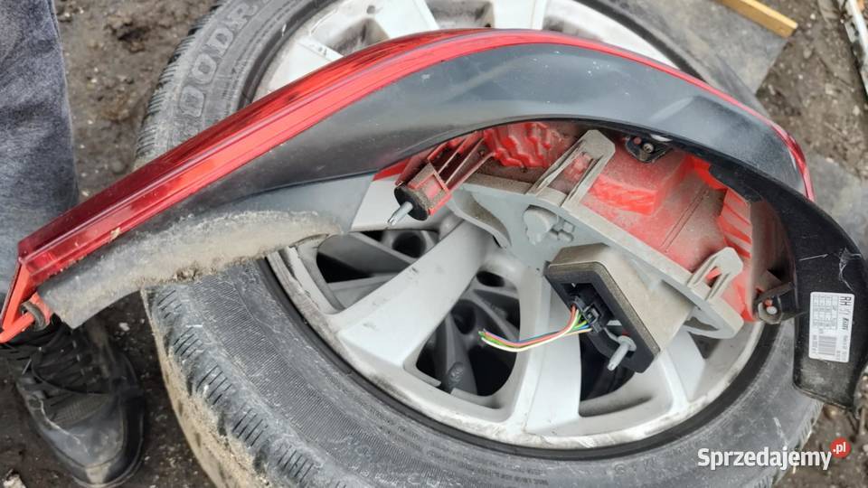 Lampa prawa tył tylna Peugeot 508 sedan Książ Wielkopolski