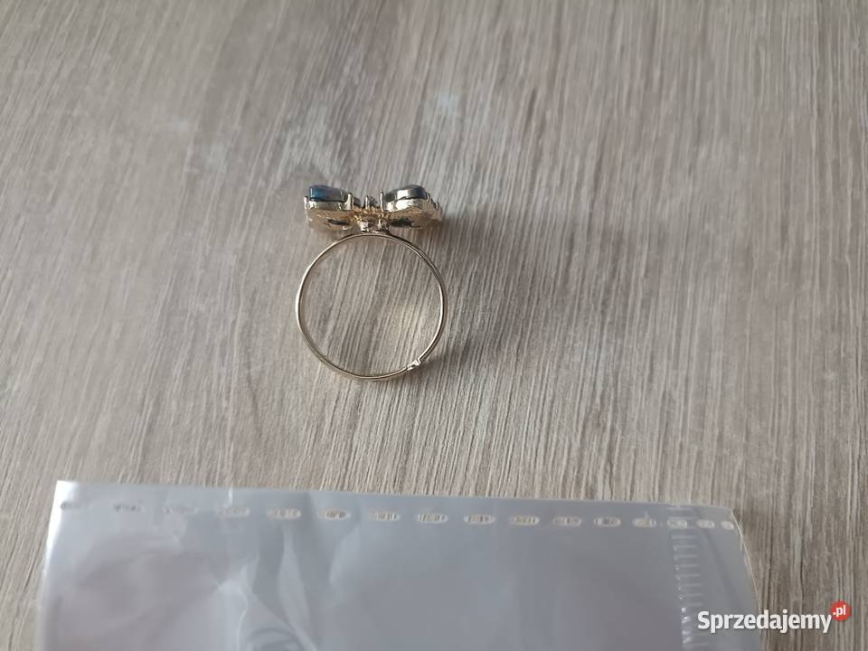 Regulowany pierścionek z motylem Kwidzyn