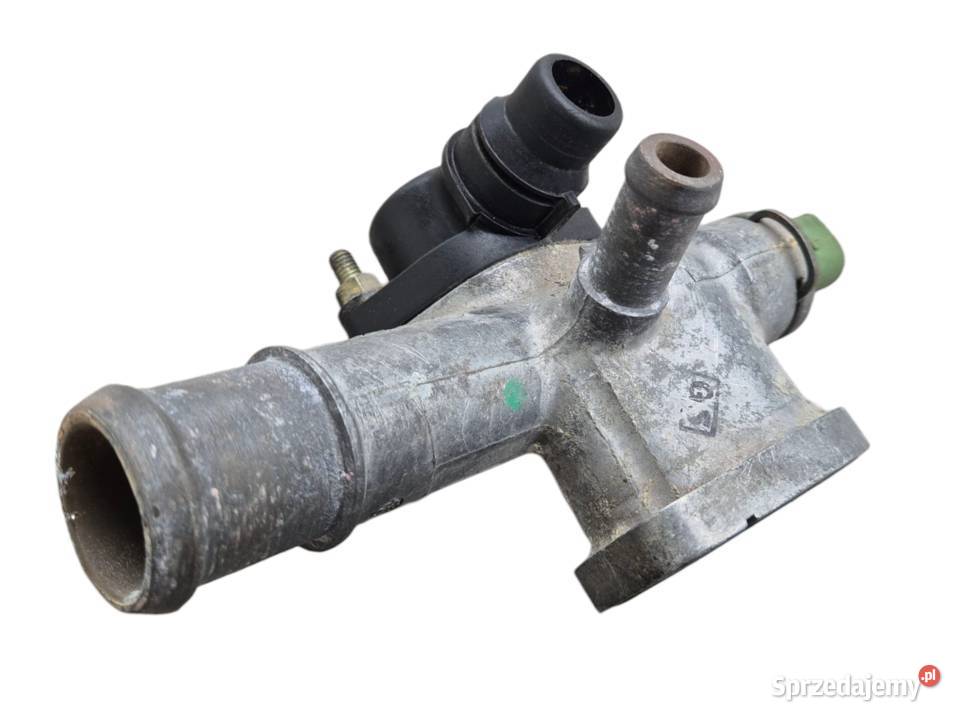 KRÓCIEC OBUDOWA TERMOSTATU A4 B6 A6 C5 PASSAT B5