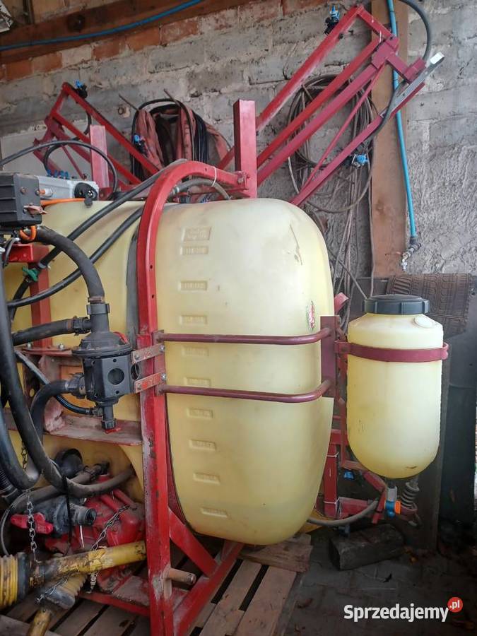 Opryskiwacz hardi 800l 12m Opryskiwacze