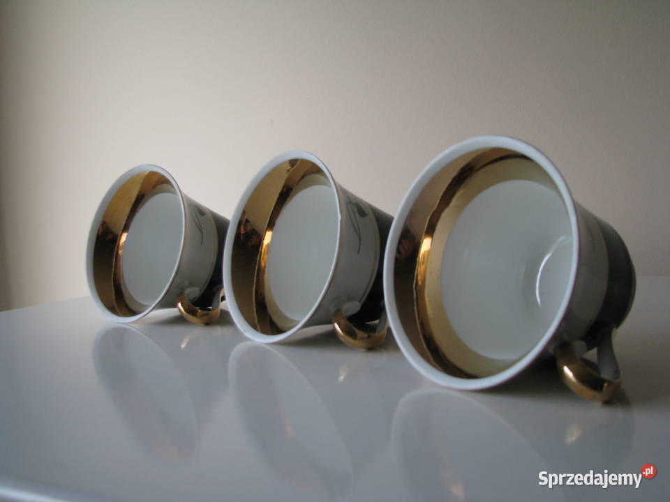 Piękne porcelanowe filiżanki karciane ze małopolskie Brzegi