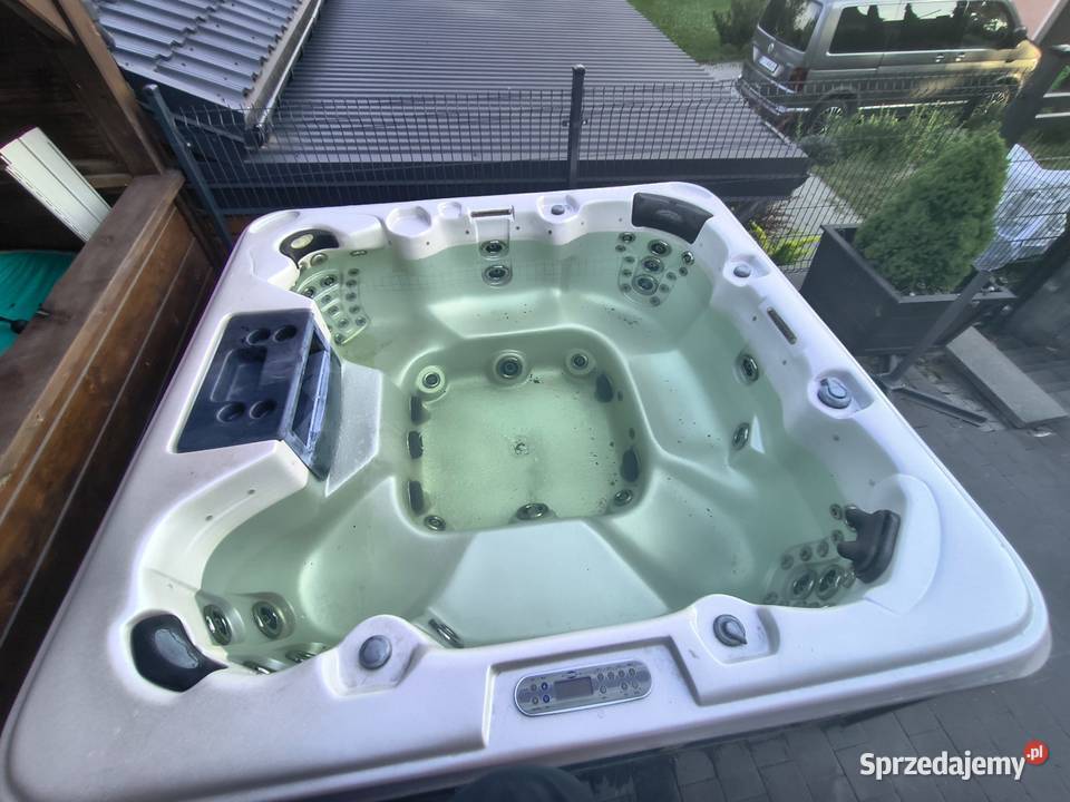 Jacuzzi ogrodowe Diamente Spa Męcina
