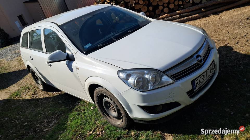 Opel Astra kombi 2010