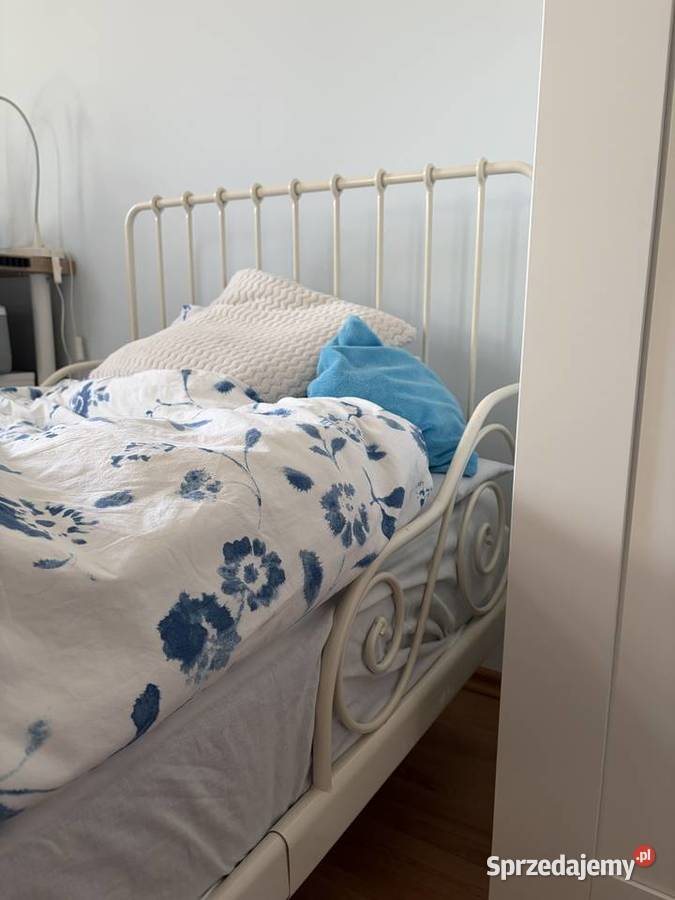 Łóżko białe rosnące z dzieckiem IKEA MINNEN