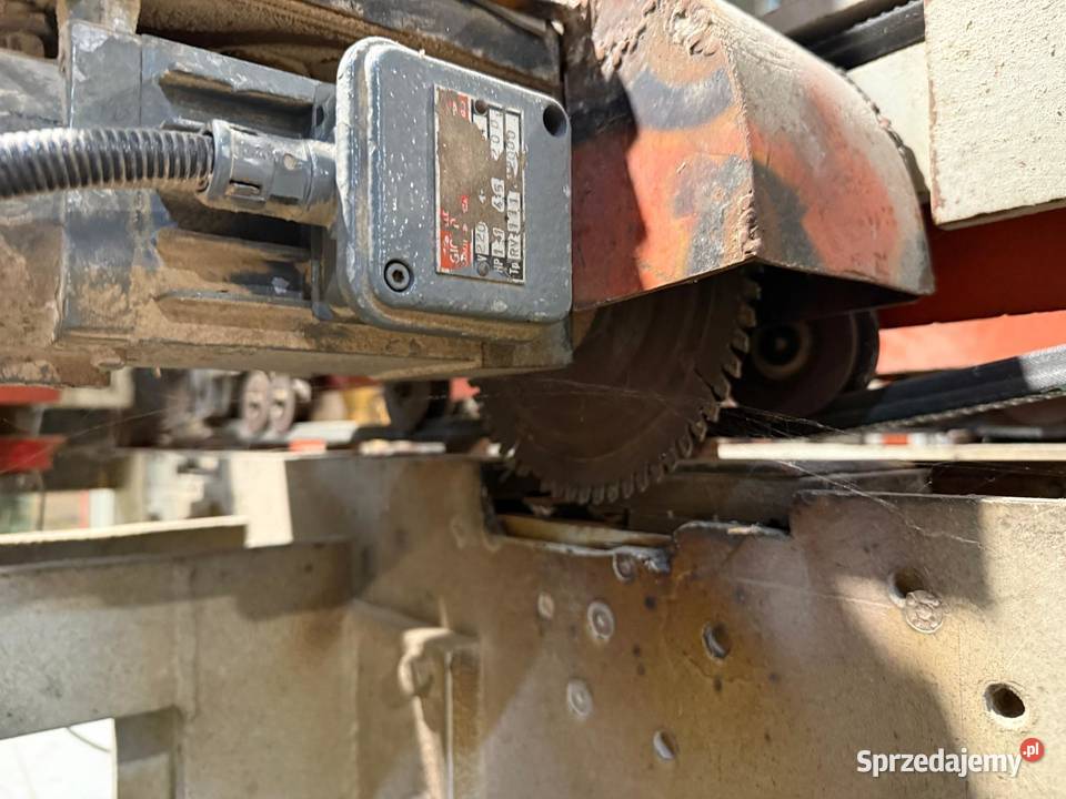 Formatyzerkofrezarka Comec