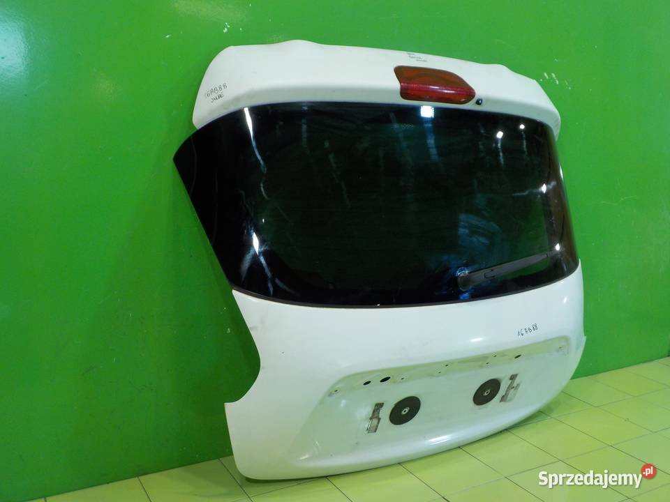 NISSAN JUKE I F15 16 B 11r 5D klapa tyl