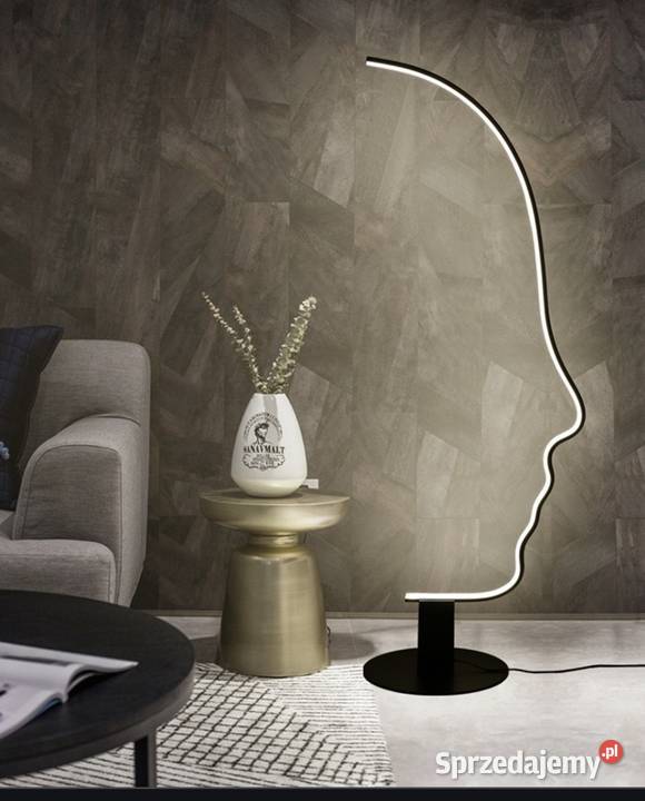 Lampa podłogowa led twarz białe ciepłe światło Mauryców