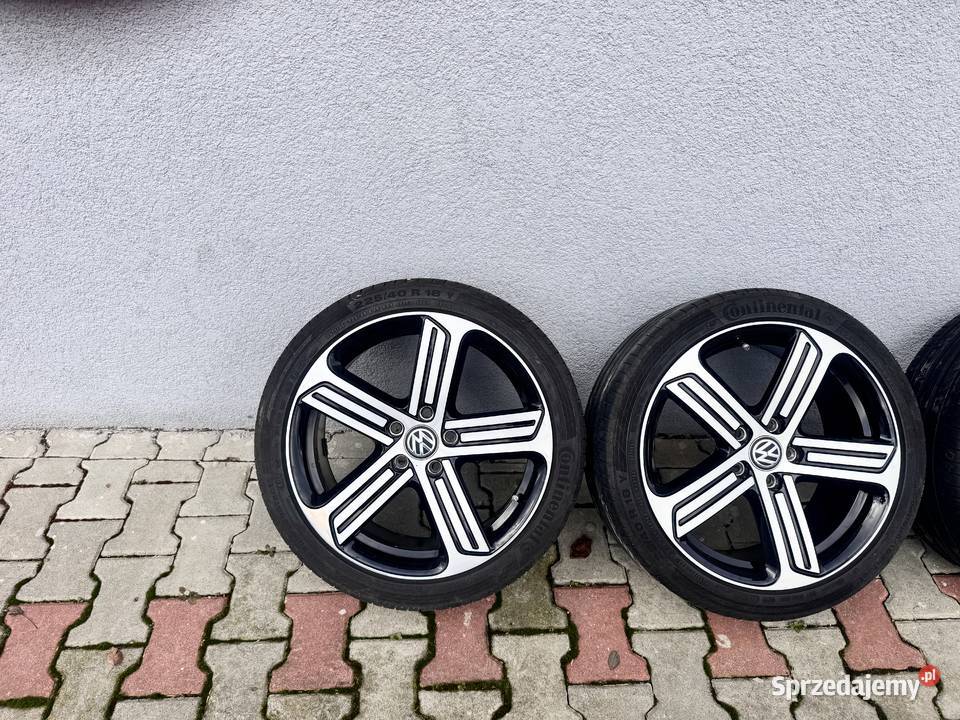 Felgi 18 5x112 z Oponami OE Volkswagen Książ Wielki sprzedam