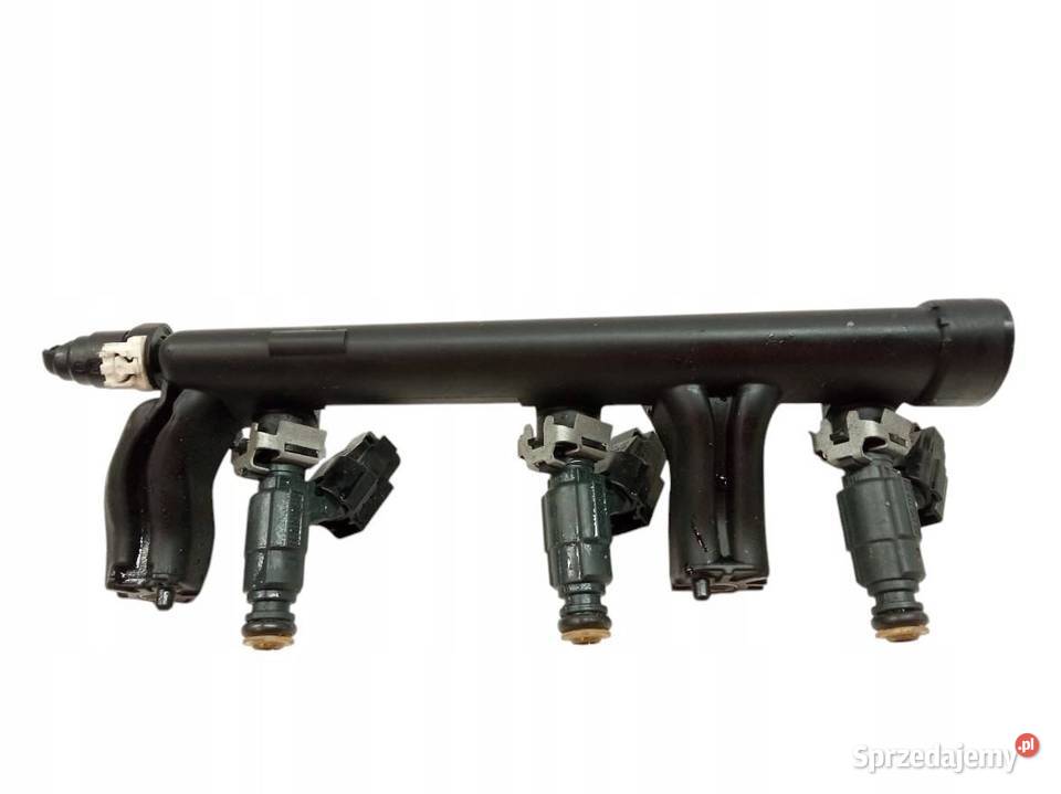 LISTWA WTRYSKOWA 9816955780 12 VTI Citroen C3 osobowe sprzedam