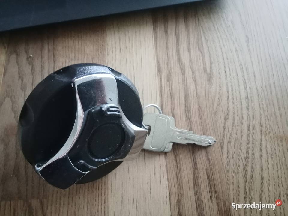 Korek paliwa z kluczykiem Manitou 658406 sprzedam