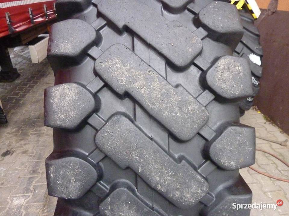 Opona używana przemysłowa 23525 235R25 TRADWAY Zaścianki sprzedam