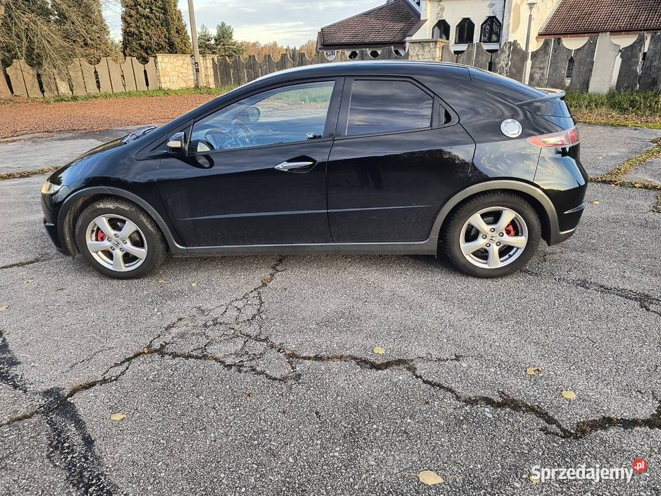 Honda Civic VIII 14 benzyna Mały przebieg Polska śląskie Zawiercie sprzedam