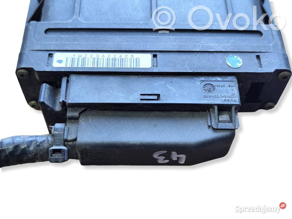 VW Touran I STEROWNIK MODUŁ KOMPUTER SKRZYNI