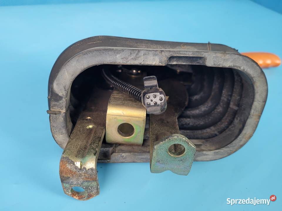 CASE IH PUMA 145 12r DŹWIGNIA HAMULCA RĘCZNEGO Kolno sprzedam