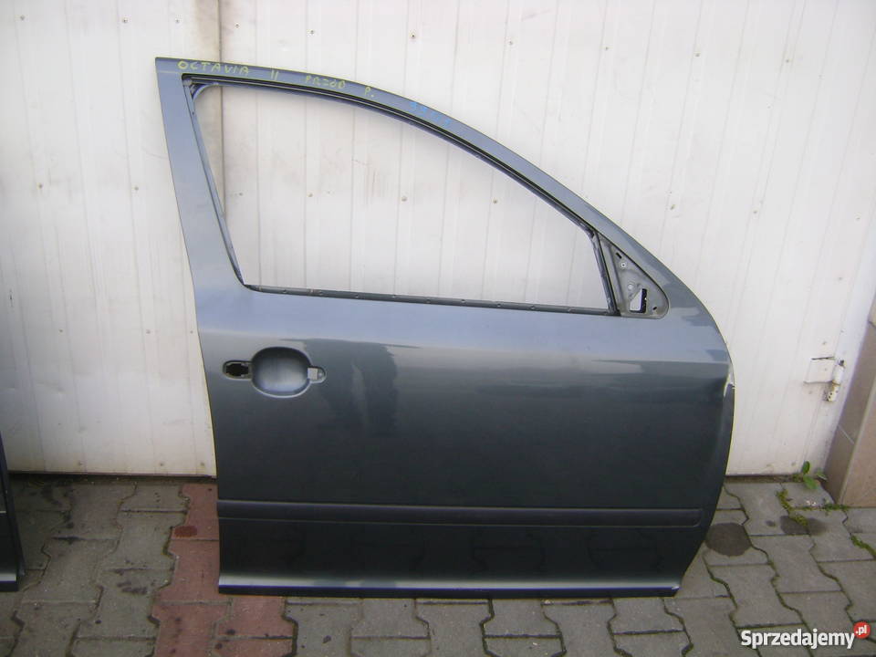 OCTAVIA II SEDAN KOMBI DRZWI PRZÓD TYŁ LEWE części blacharskie Części pomorskie Nowy Dwór Gdański