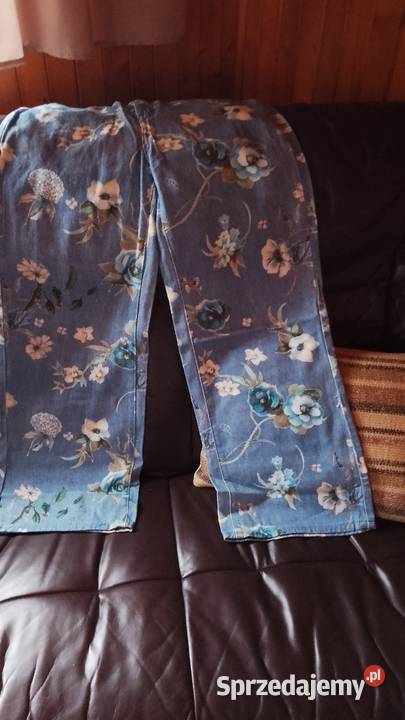 Dżinsy w kwiatki Pozostałe Maków Mazowiecki