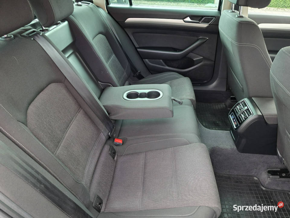Volkswagen Passat 20 TDI DSG bezwypadkowy 158 łopatki zmiany biegów Czarnków