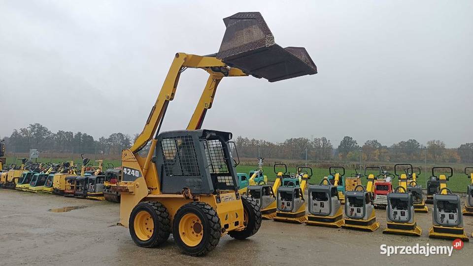 Miniładowarka GEHL 4240 10r 2T 4640 Bobcat S 100 Sułów
