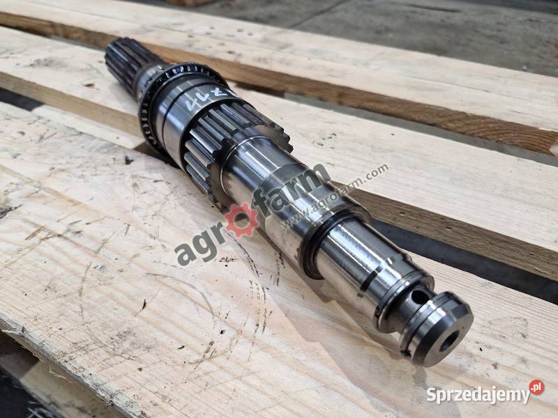 Wałek skrzyni biegów John Deere 6155M Byków