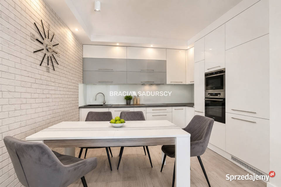 sprzedaży mieszkania Kraków Białoruska 599m2