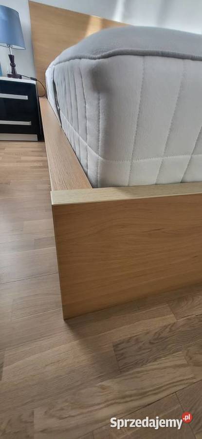 Sprzedam łóżko z materacem Stan idealny Warszawa