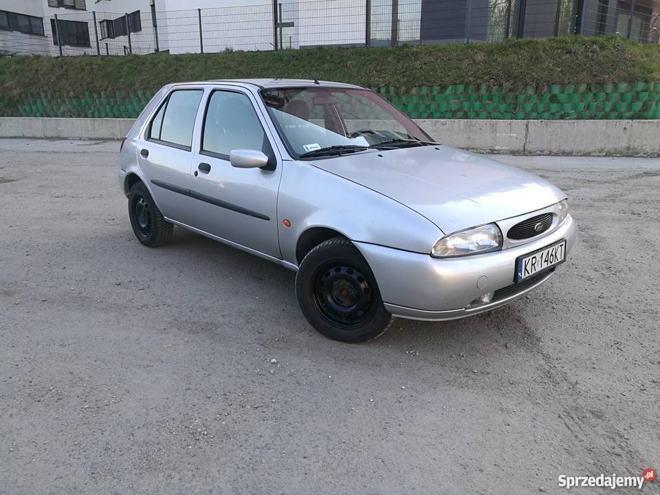 Przegląd na rok, Ford Fiesta mk4 1999r. Kraków
