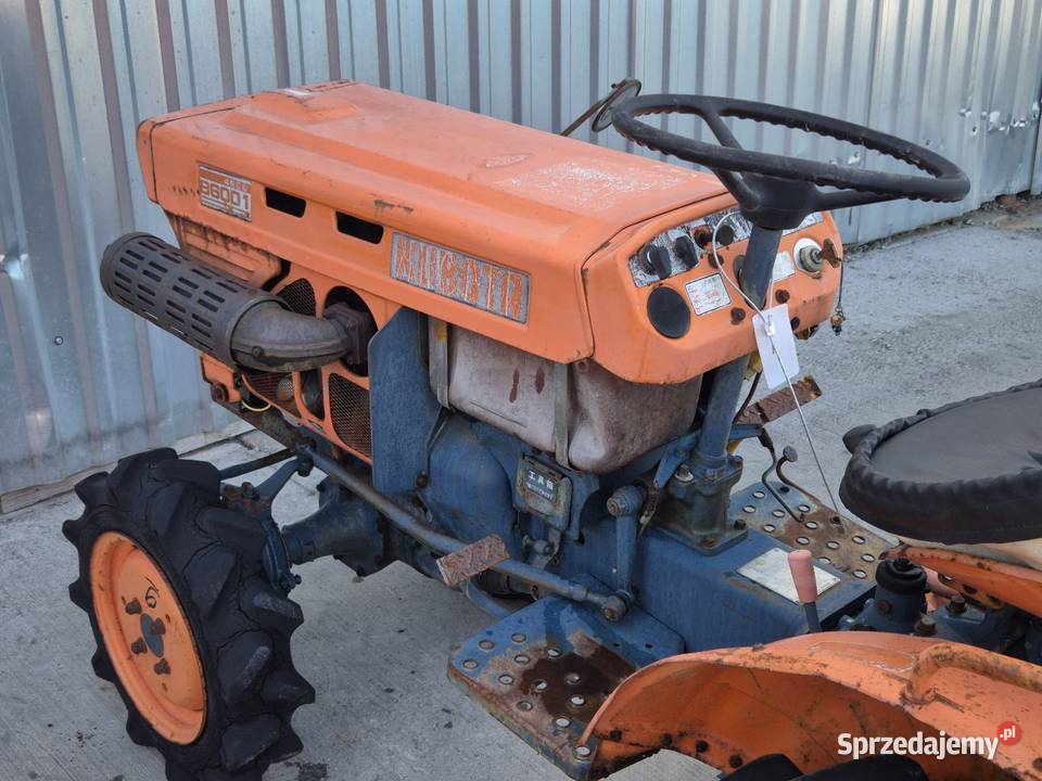 Traktorek traktor KUBOTA B6001D 12 44